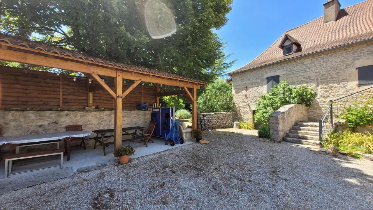 Хостел La Grange Saint-Jacques Bach Екстер'єр фото